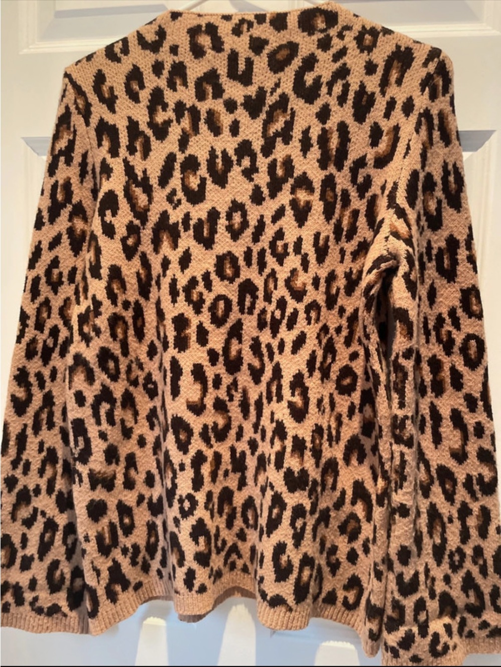 Ann Taylor leopard print mock neck sweater bell sleeve size Medium - Picture 8 of 9